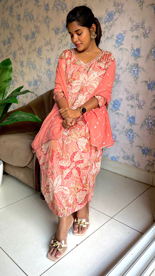 Peach Chinnon floral printed 3 piece kurti suit