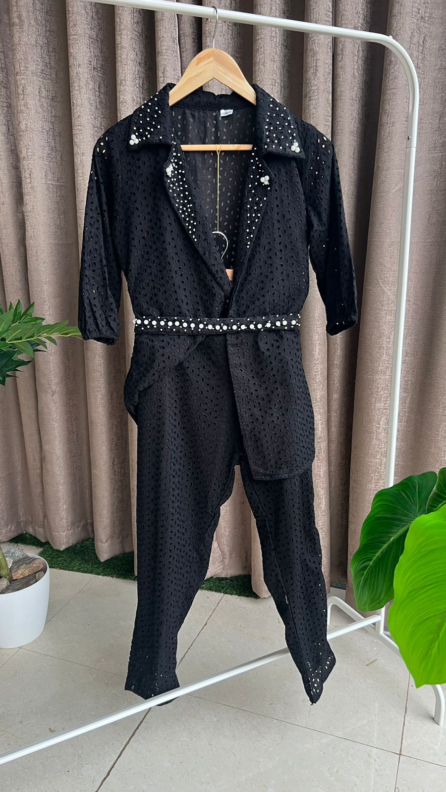 Black pearl worked coord set