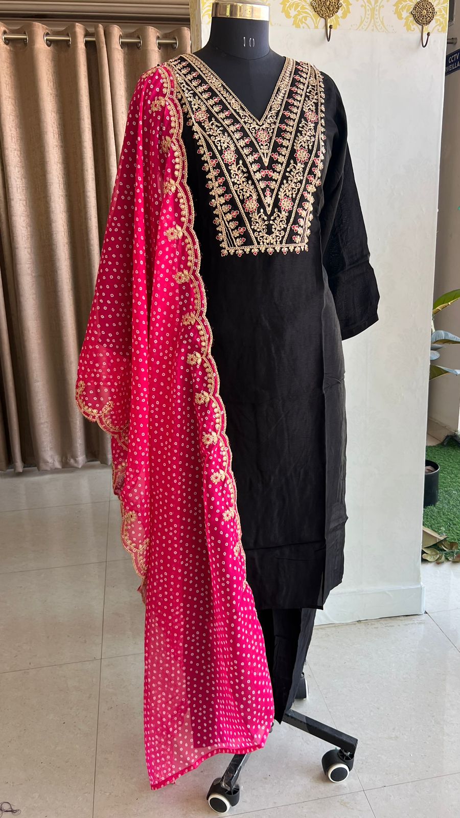 Black silk embroidery 3 piece kurti suit