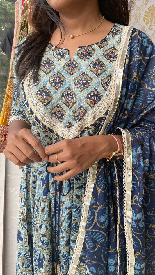 Pure cotton embroidery work 3 piece kurti set - Threads