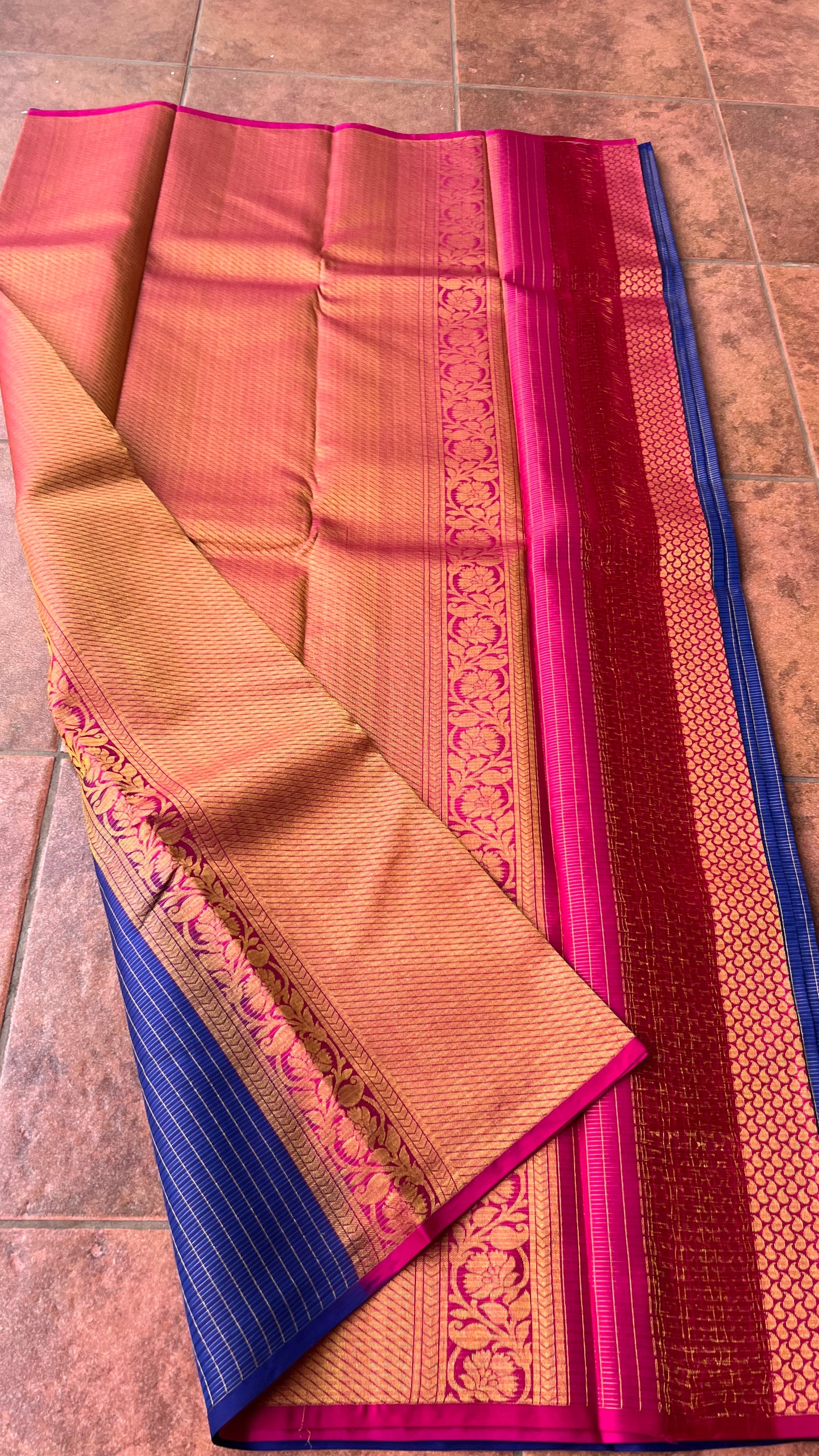 Blue checked kanjivaram silk saree with blouse - Threads