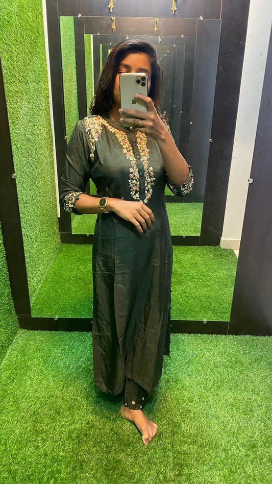 Bottle green silk embroidery 2 piece kurti set - Threads