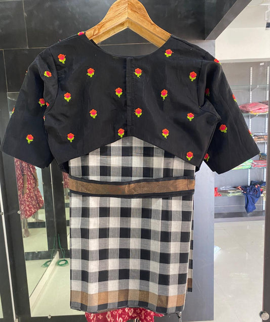 Handloom Black checked saree with embroidery blouse - Threads