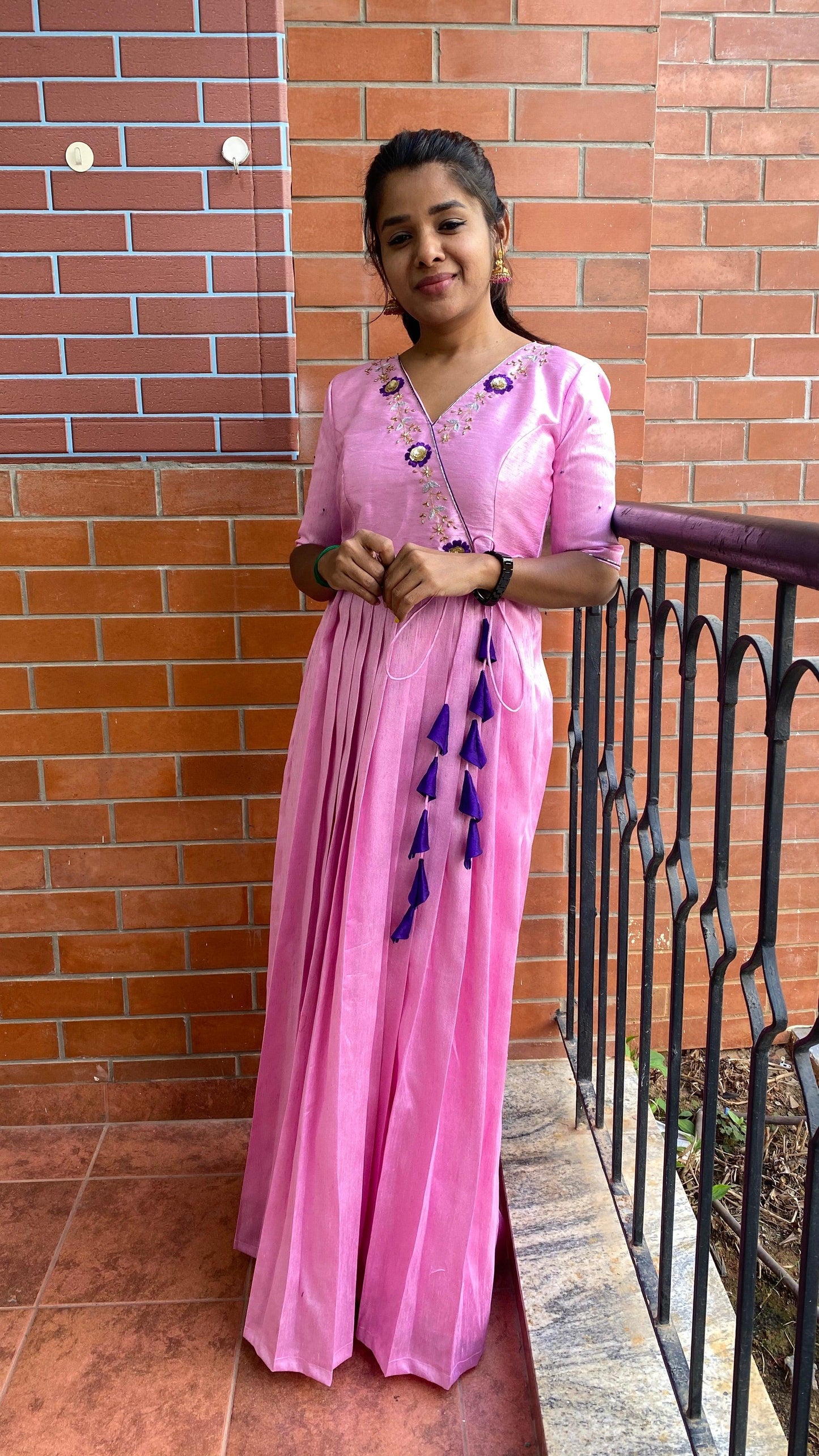 Pinkish Silk V patterned yoke handwork full length salwar - Threads