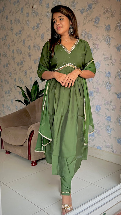 Mehandhi green silk 3 piece kurti suit