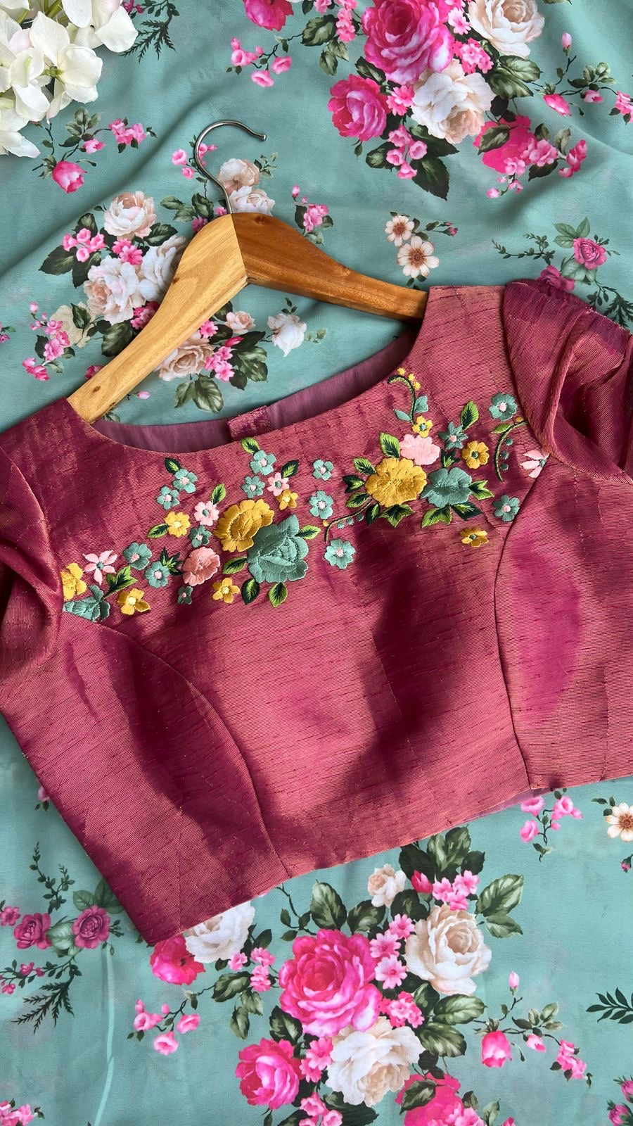 Pink tissue floral embroidery blouse (only blouse)