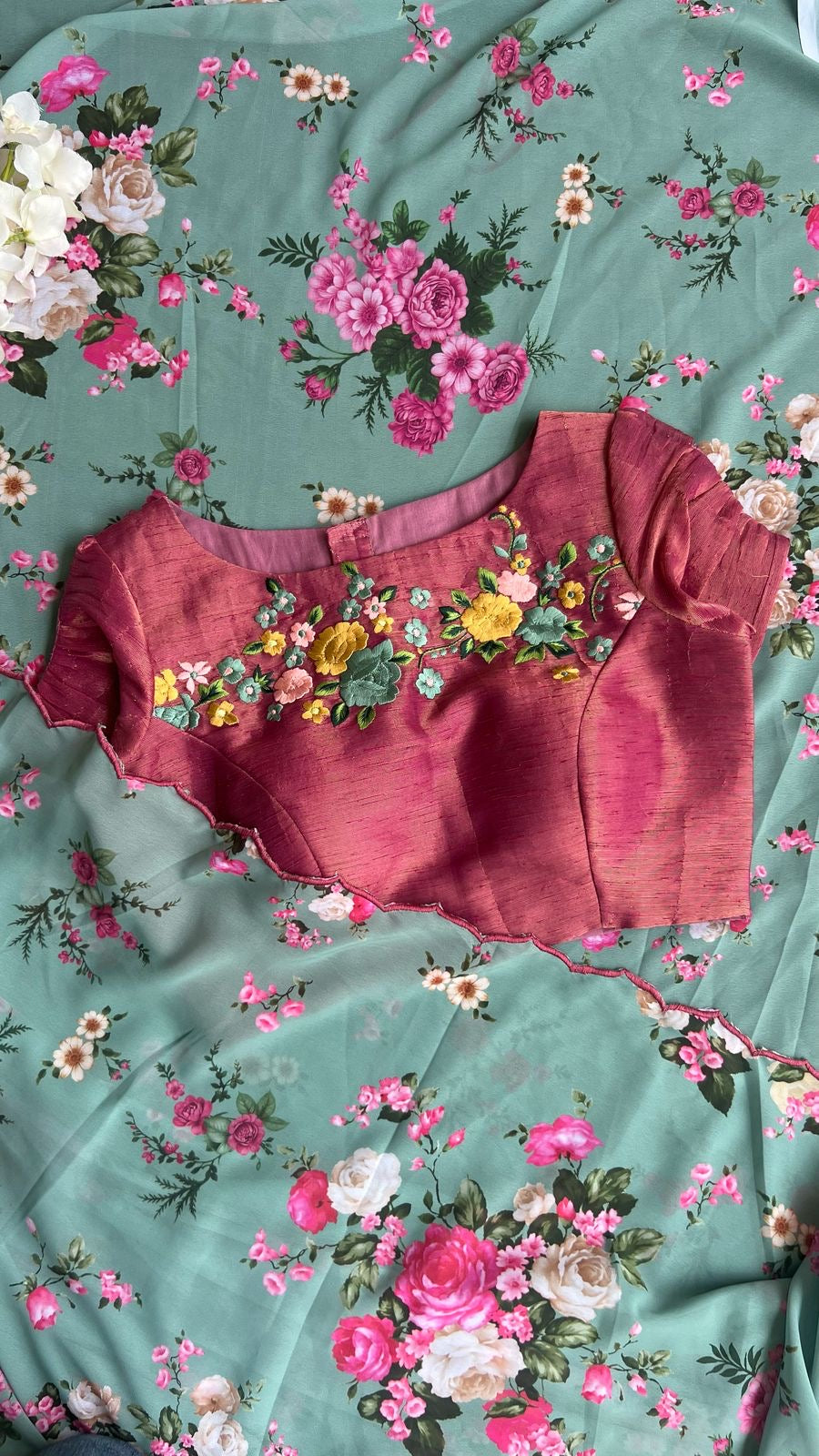 Pink tissue floral embroidery blouse (only blouse)