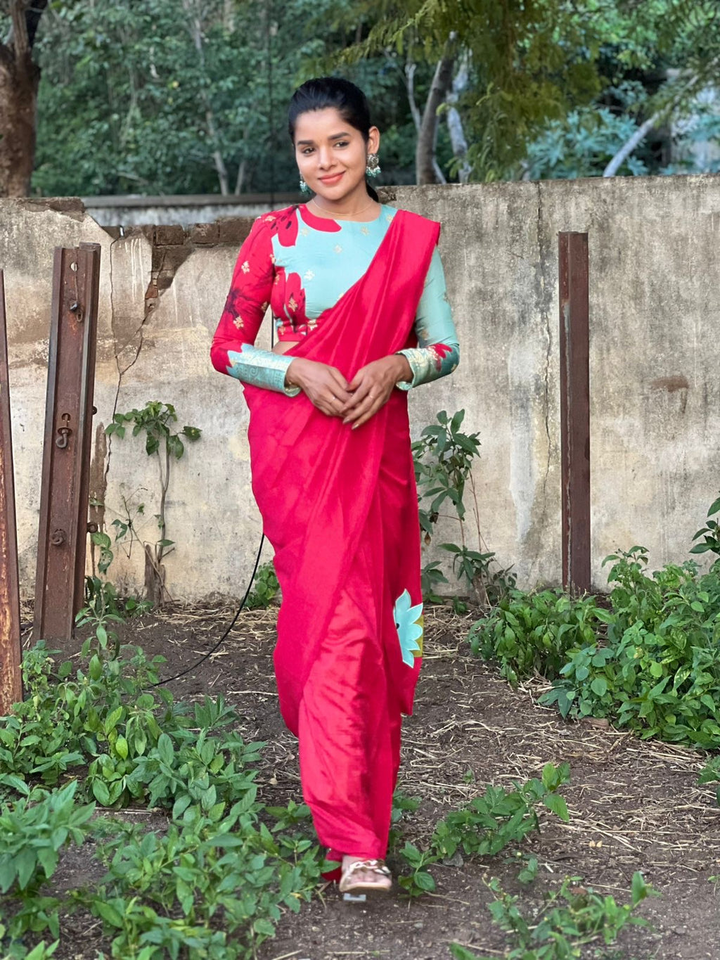 Pink marble silk saree with  embroidery blouse