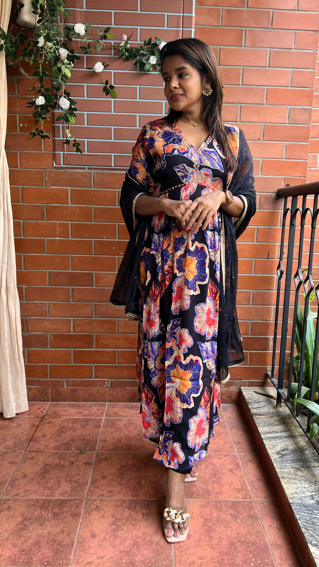 Black floral embroidered 3 piece kurti suit