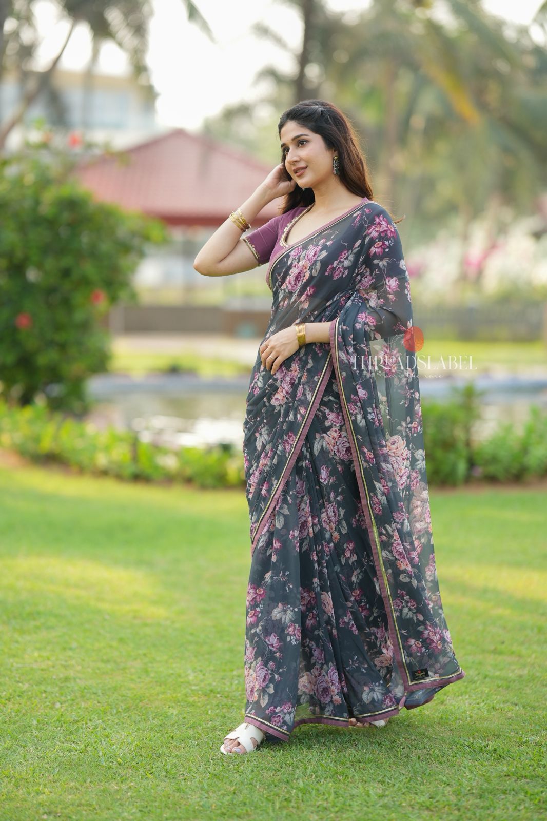 Grey georgette floral print saree (only saree)