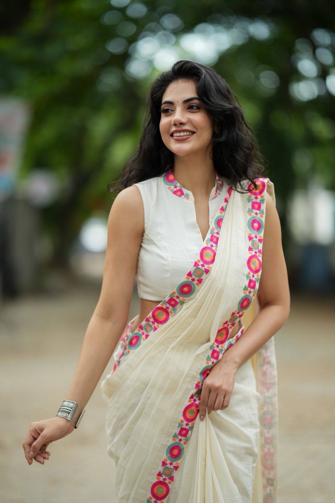 Cream cotton kota saree with embroidery work blouse