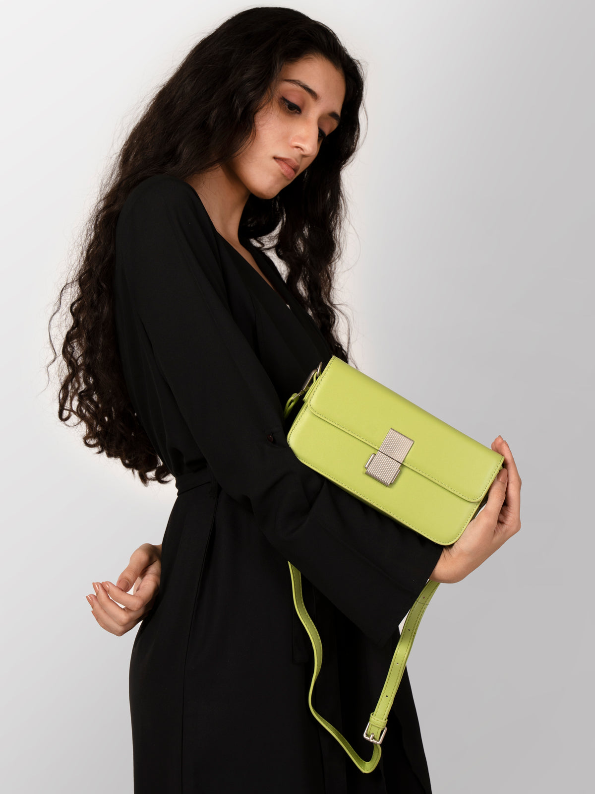 Women lemon green solid hand bag