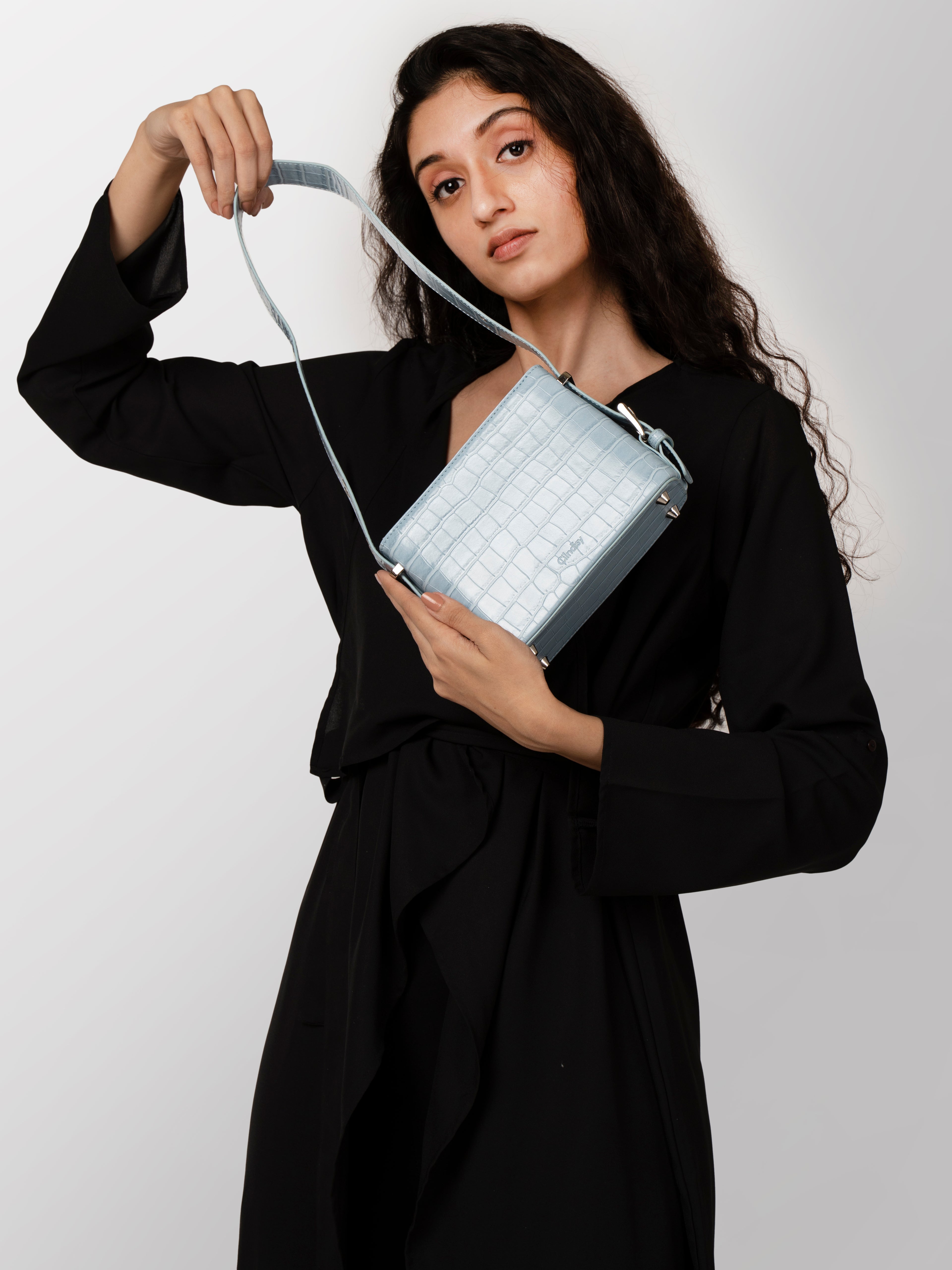 Women blue-grey textured hand bag
