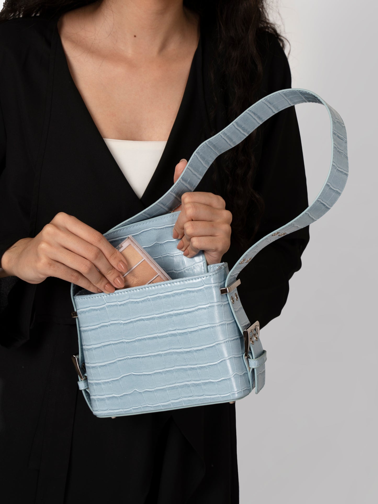 Women blue-grey textured hand bag