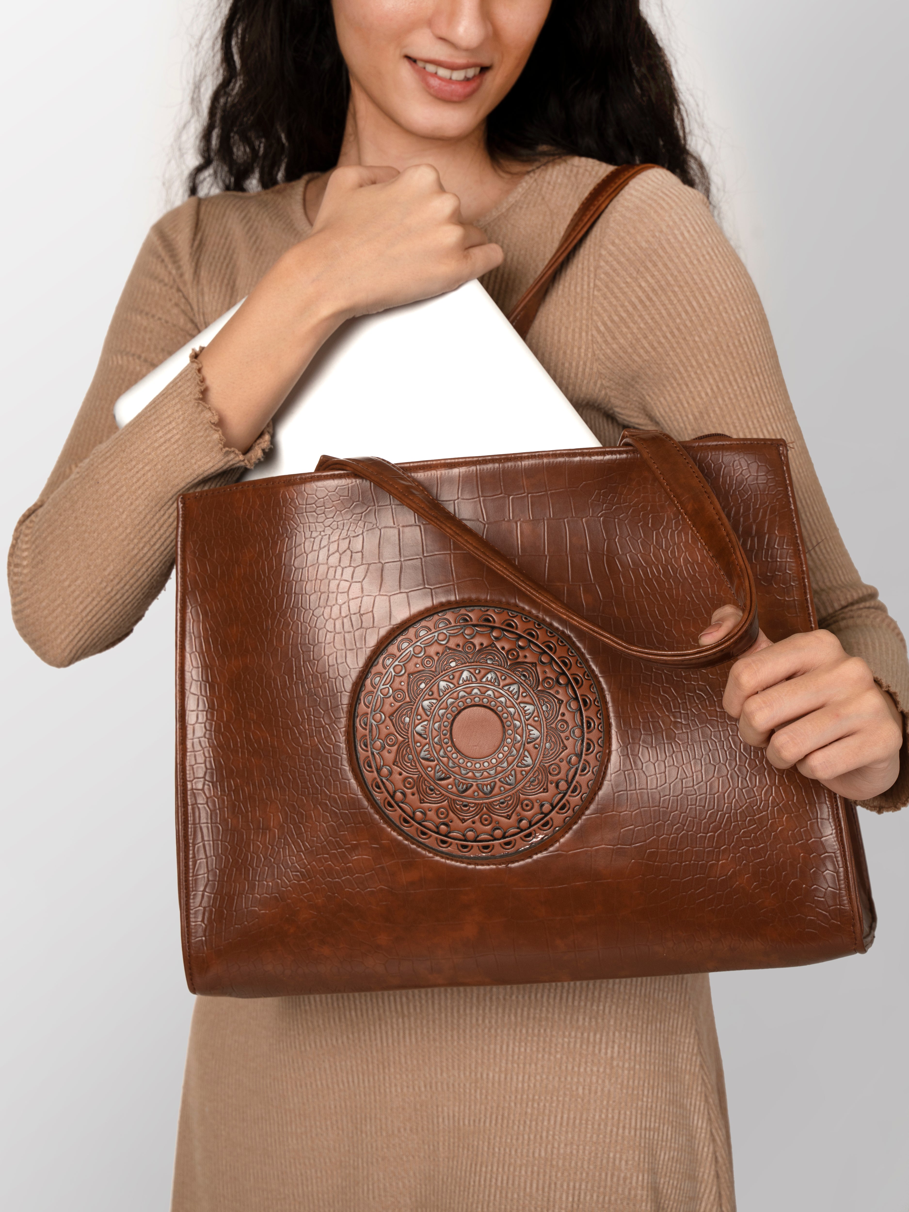 Women brown textured office bag