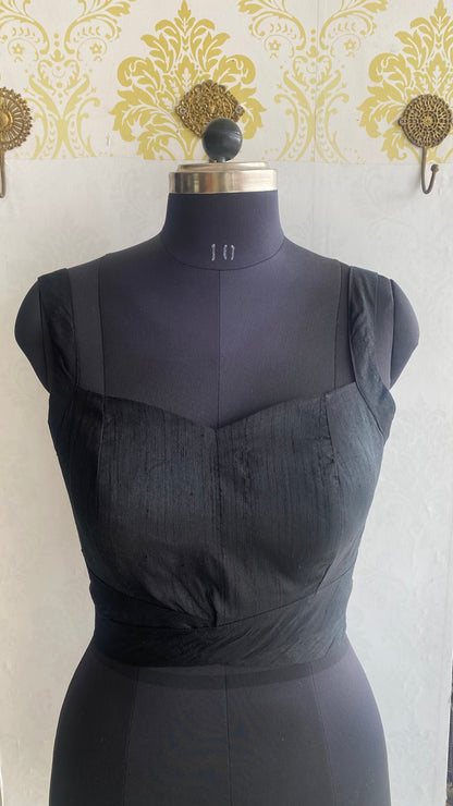 Black silk waist band patterned blouse