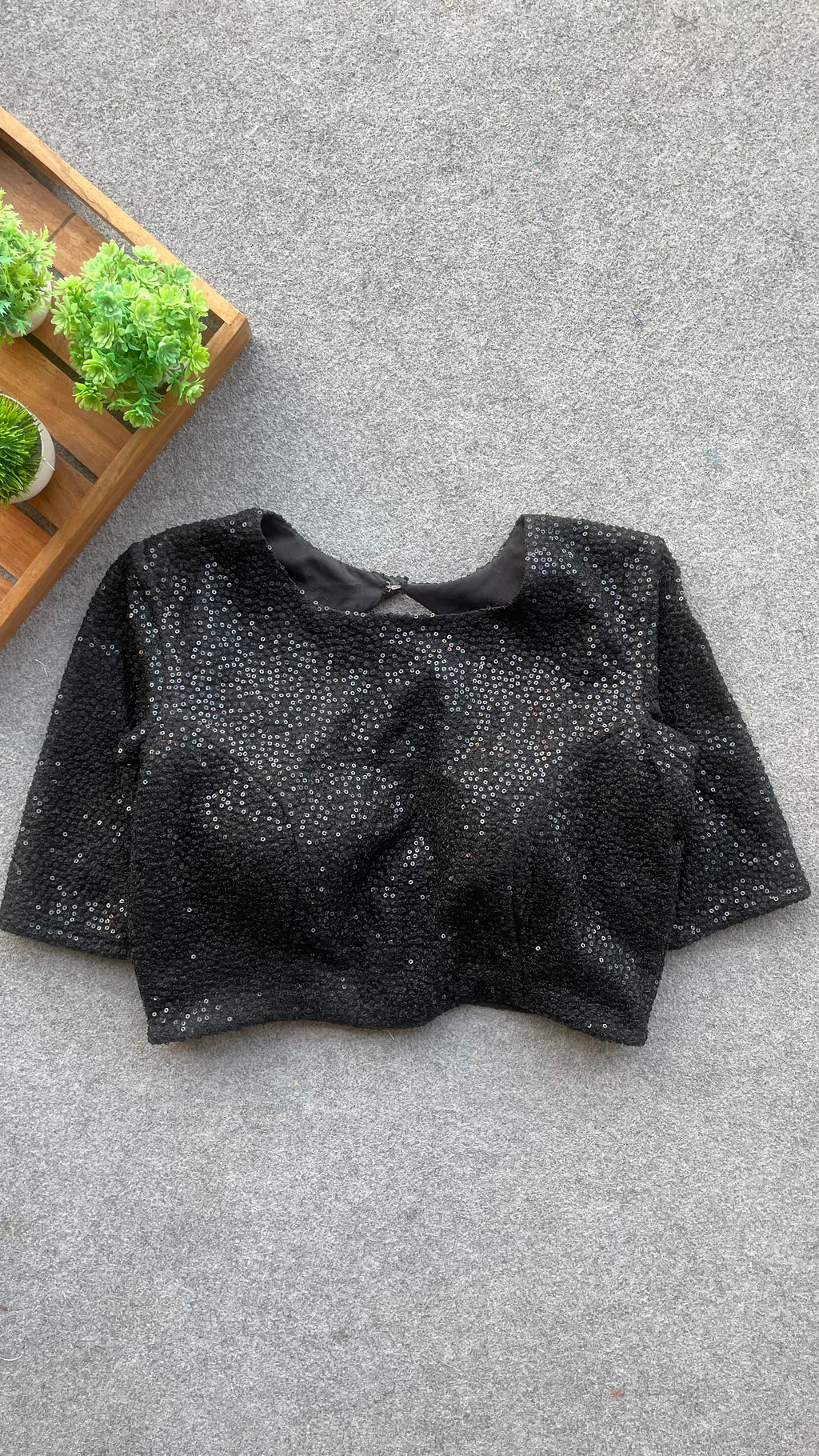 Black sequins embroidery blouse