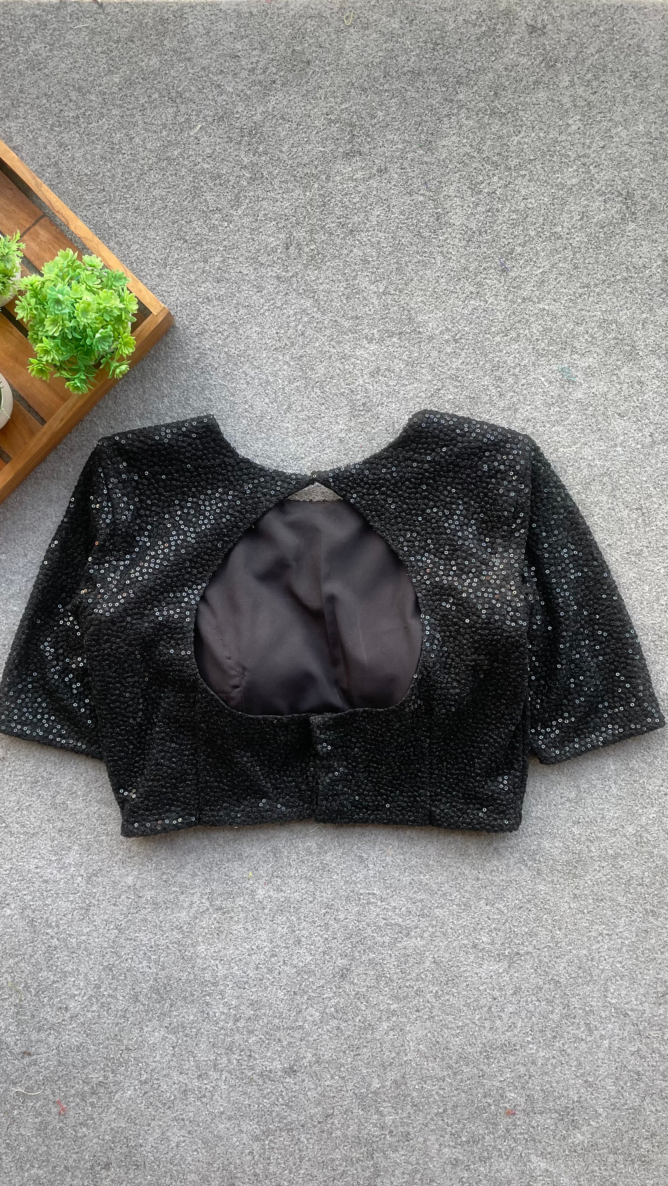 Black sequins embroidery blouse