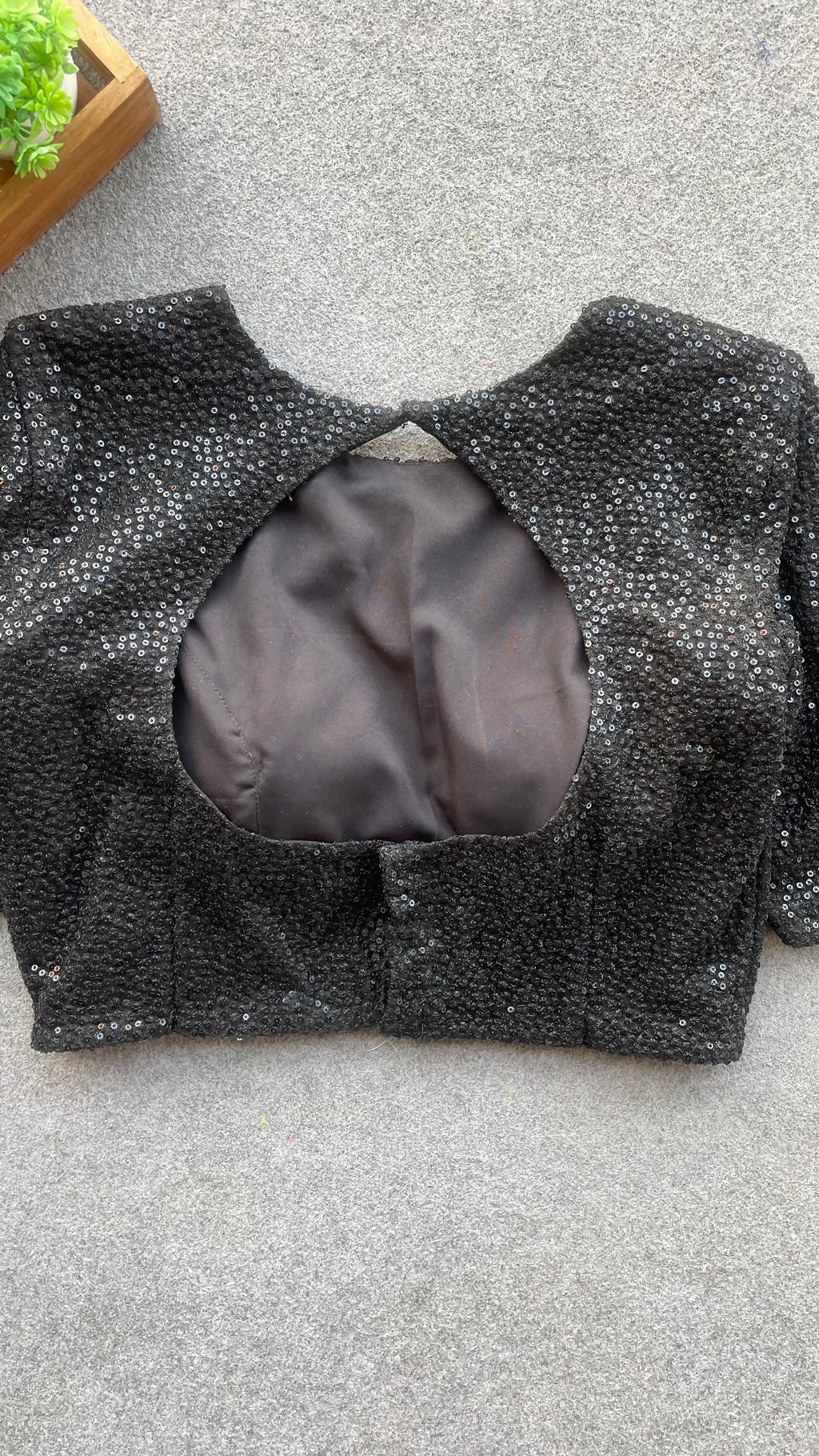 Black sequins embroidery blouse