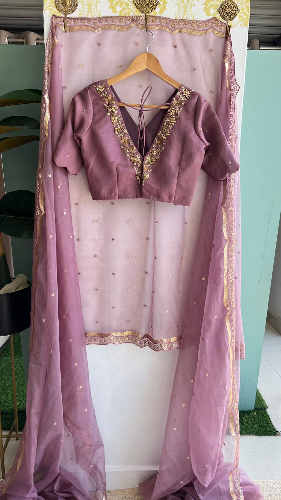 Onion pink organza Saree with Handmade Blouse – Threads