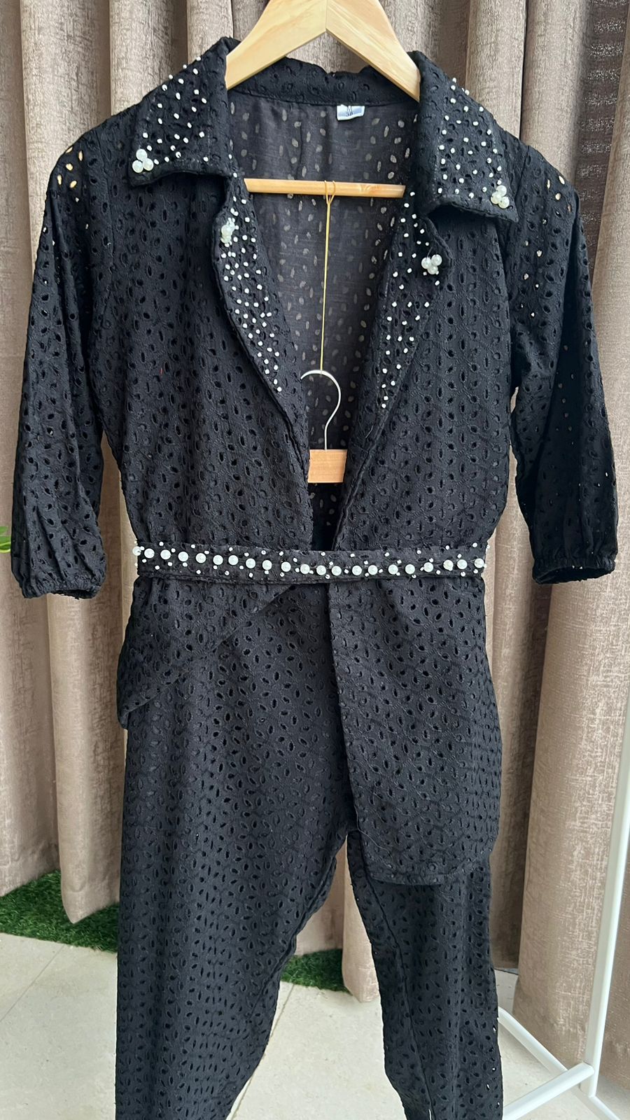 Black pearl worked coord set