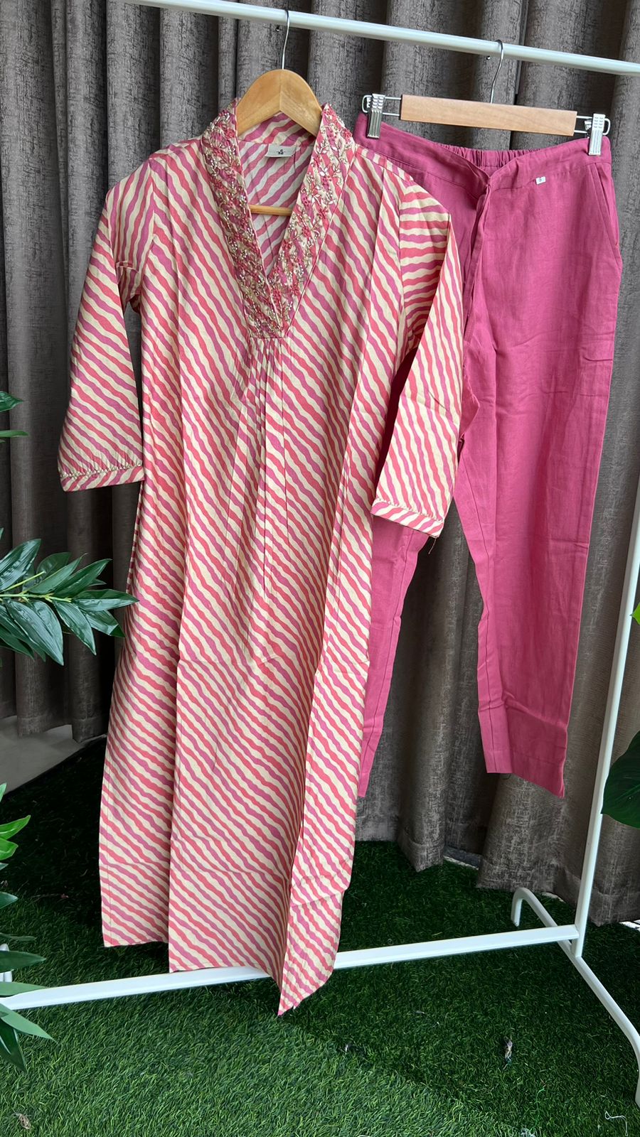 Cotton silk pink printed 2 piece kurti suit