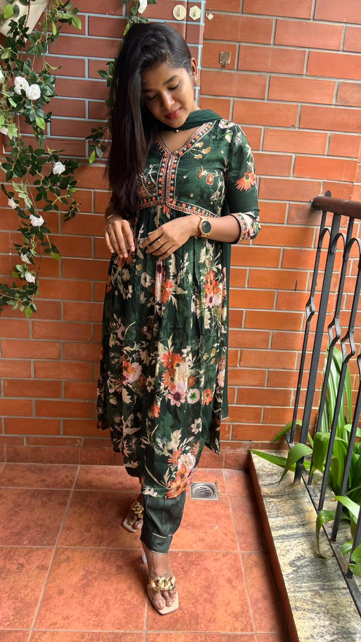 Green chiffon floral printed 3 piece kurti suit