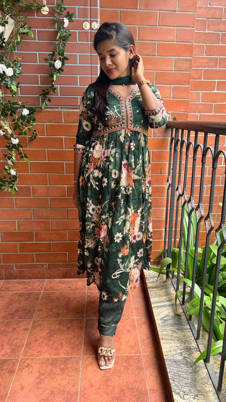 Green chiffon floral printed 3 piece kurti suit