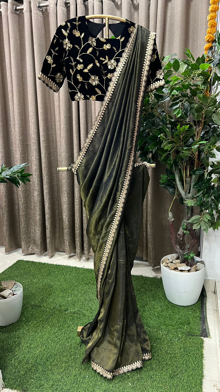 Buy JAYKAR CREATION VICHITRA SWARA DARK GREY SILK SAREE WITH SEQUENCE  BORDER LACE AND VELVET BLOUSE Online at Best Prices in India - JioMart.