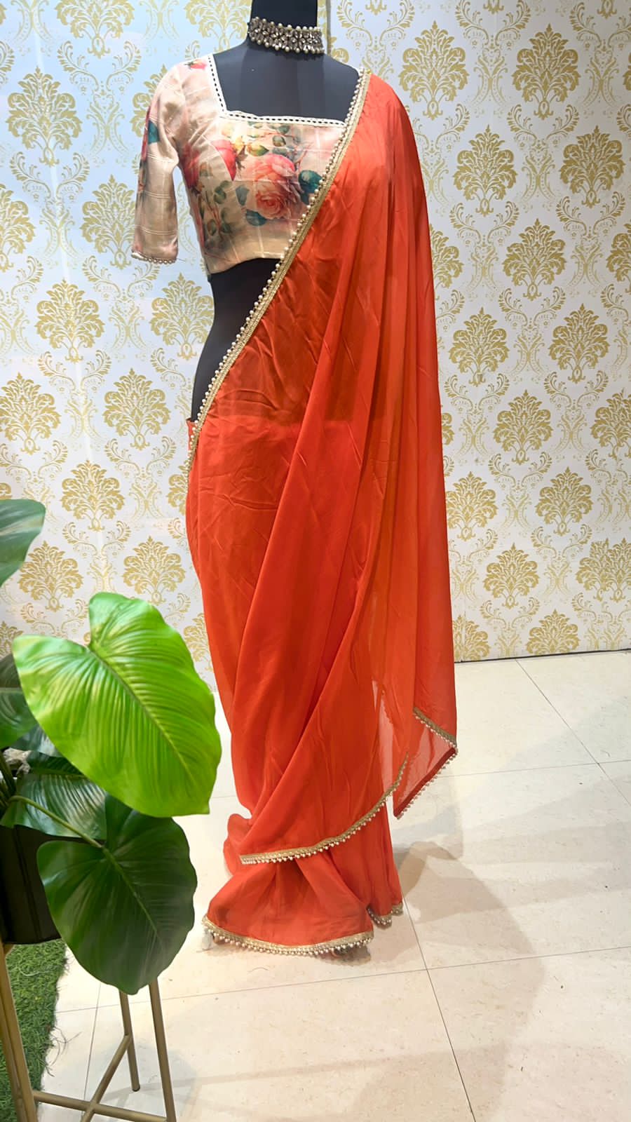 Buy Georgette Plain RED diwali durga pooja lookBlack black lace Border  Party Wedding Fashion Sarees With banglori silk blouse at Amazon.in