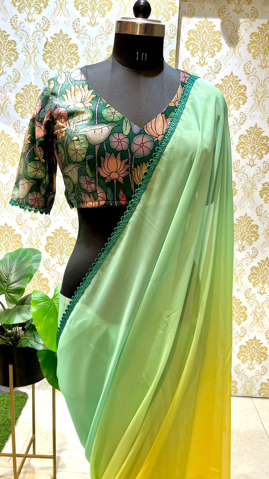 Buy Samah Embellished, Dyed, Solid/Plain Bollywood Velvet Green Sarees  Online @ Best Price In India | Flipkart.com