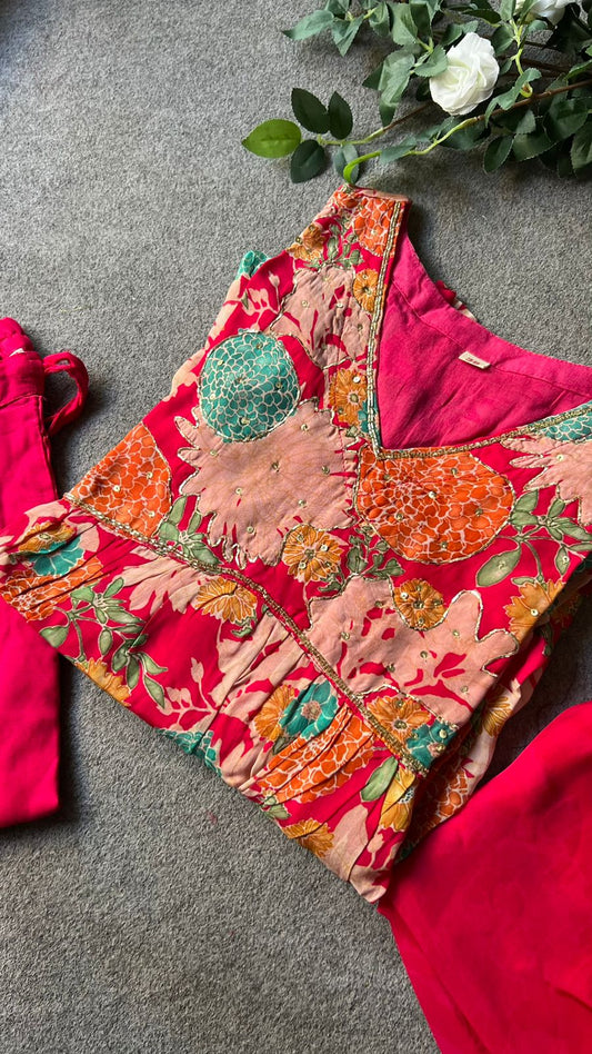 Reddish pink embroidered 3 piece kurti suit