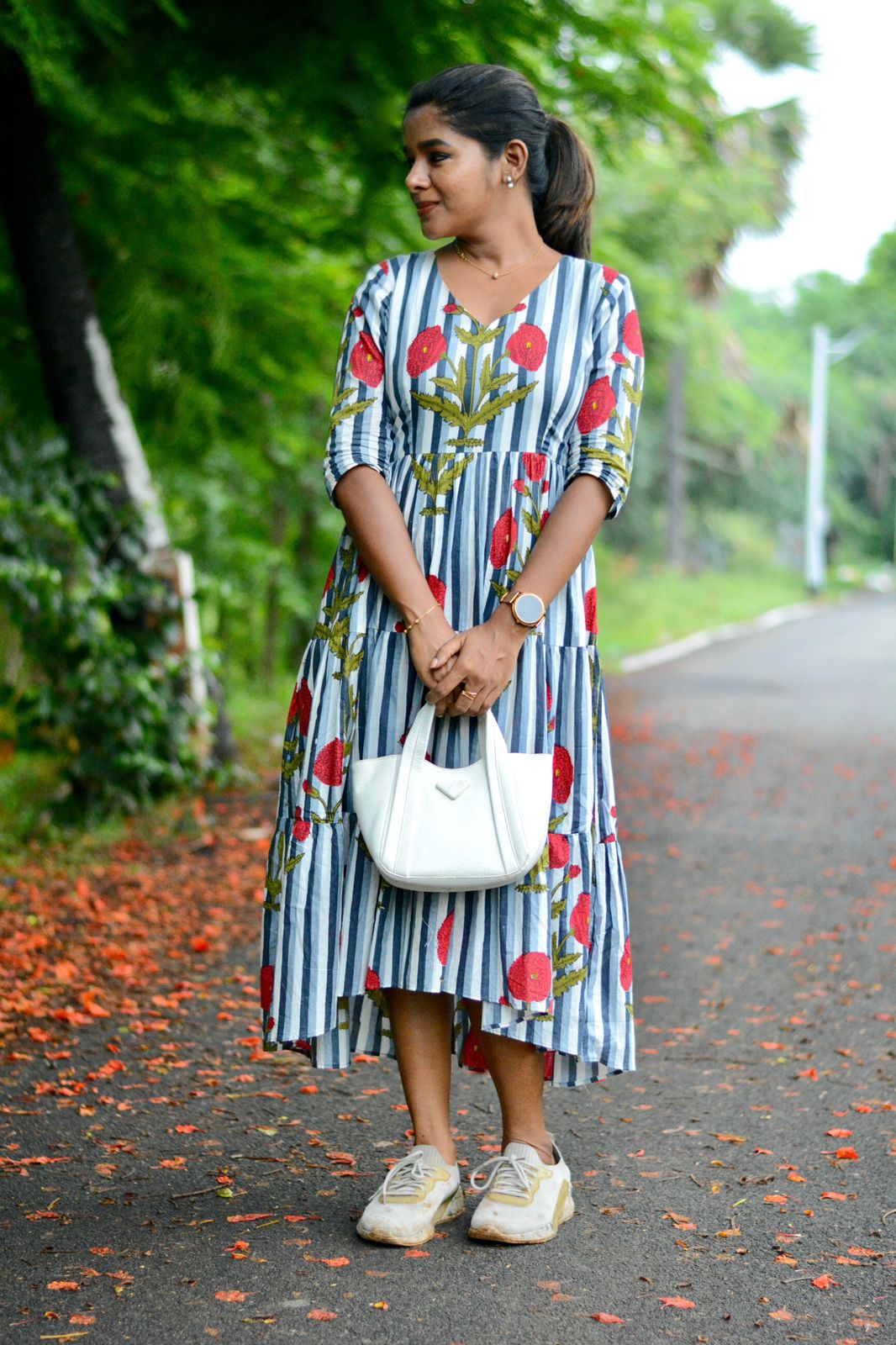 Grey & white floral printed 3 layered cotton kurti top