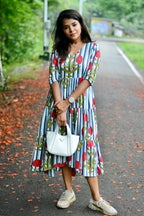 Grey & white floral printed 3 layered cotton kurti top