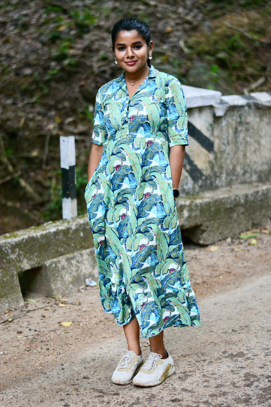Green floral printed cotton collar kurti top