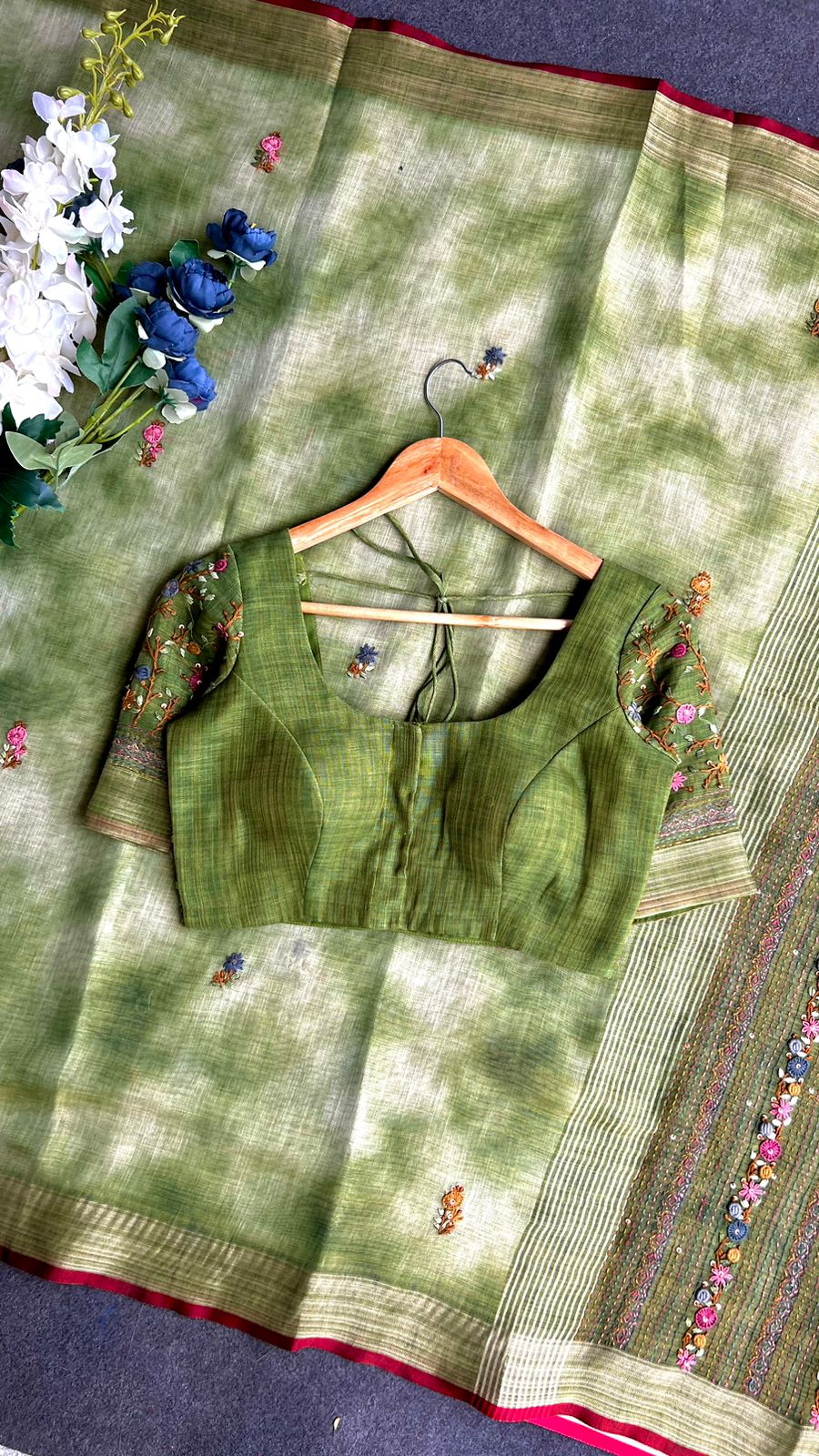 Green linen thread hand worked saree & blouse