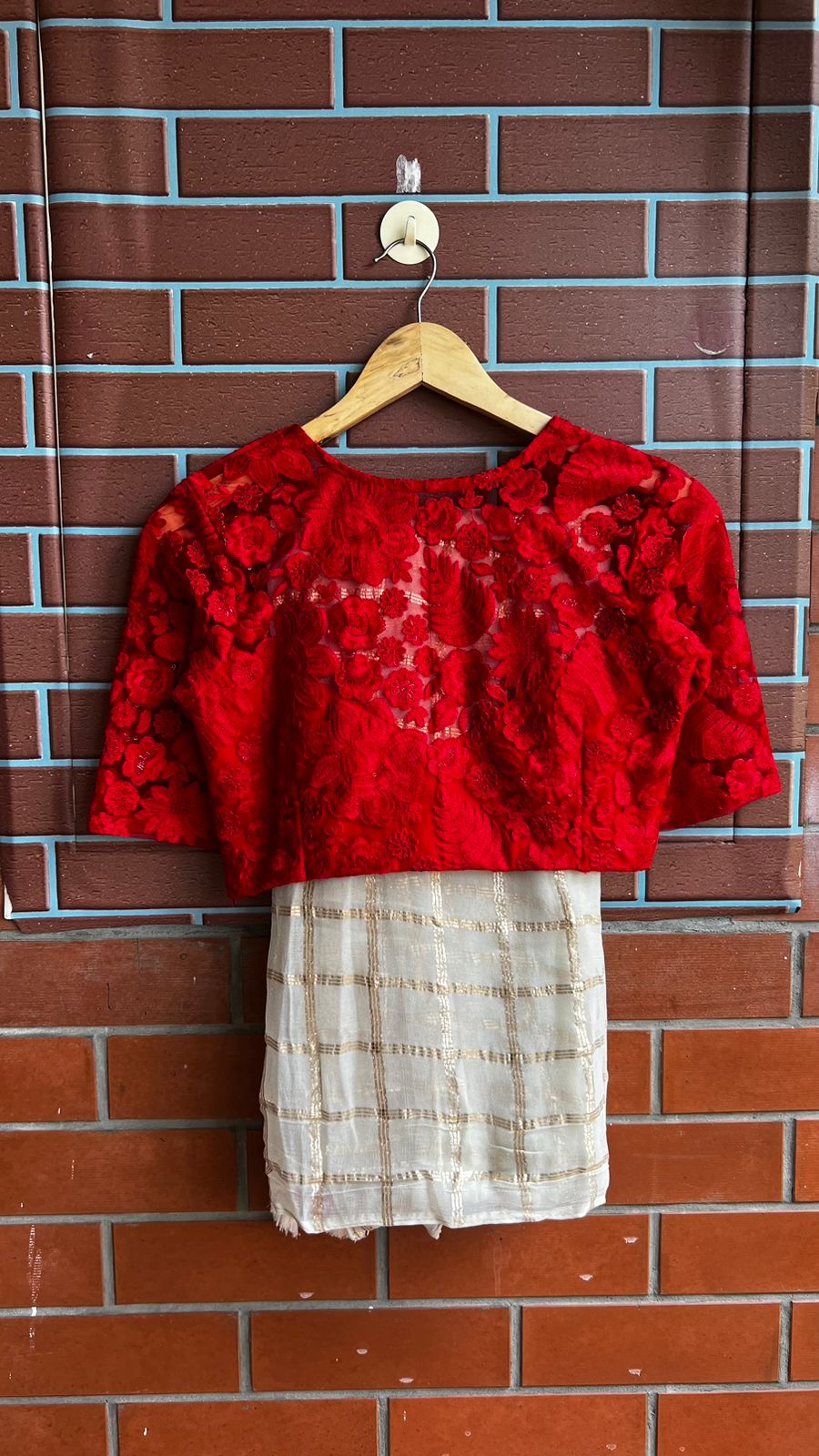 Red thread embroidery blouse (only blouse)