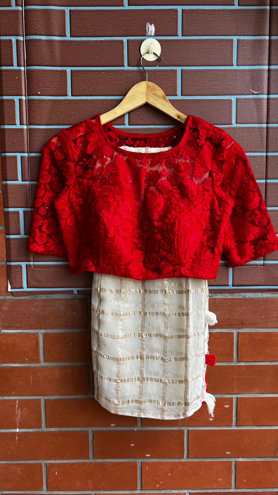 Red thread embroidery blouse (only blouse)