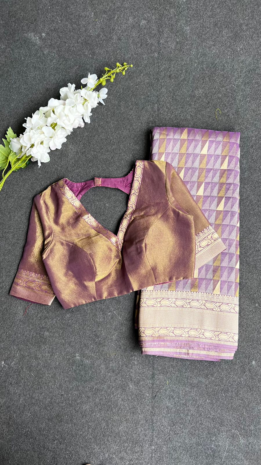 Lavender gold matrix banarasi saree with blouse