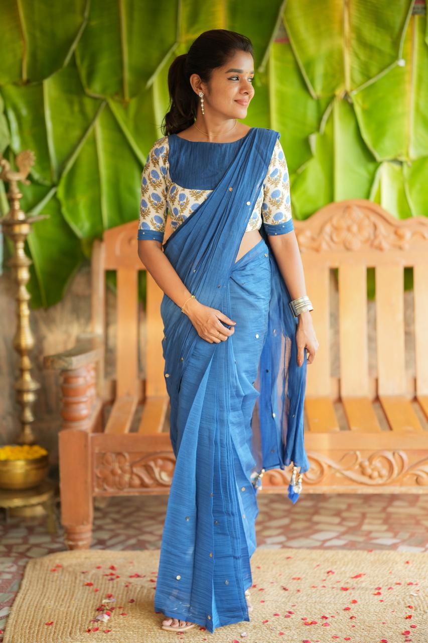 Blue malai chanderi saree with floral print blouse