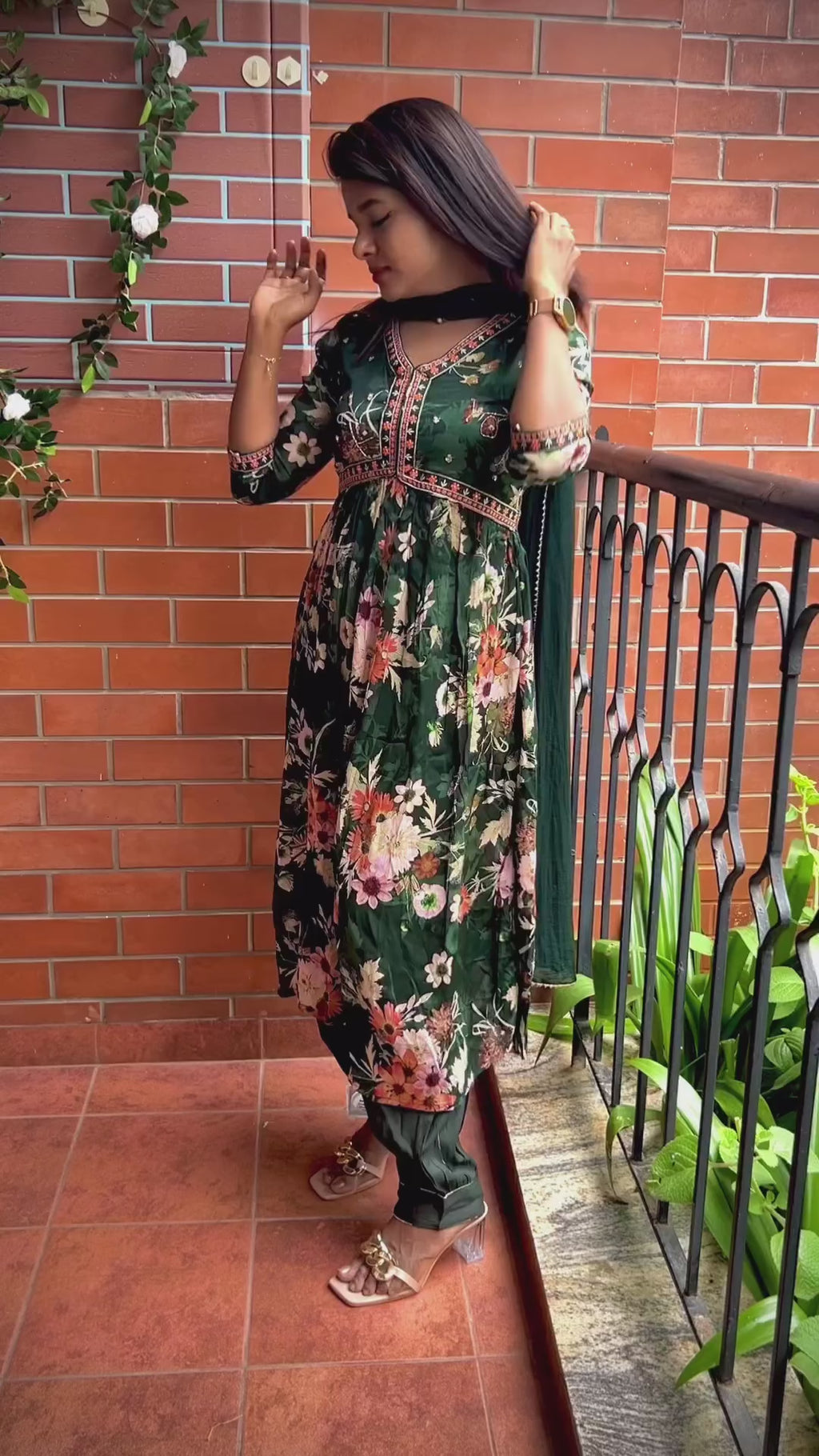 Green chiffon floral printed 3 piece kurti suit