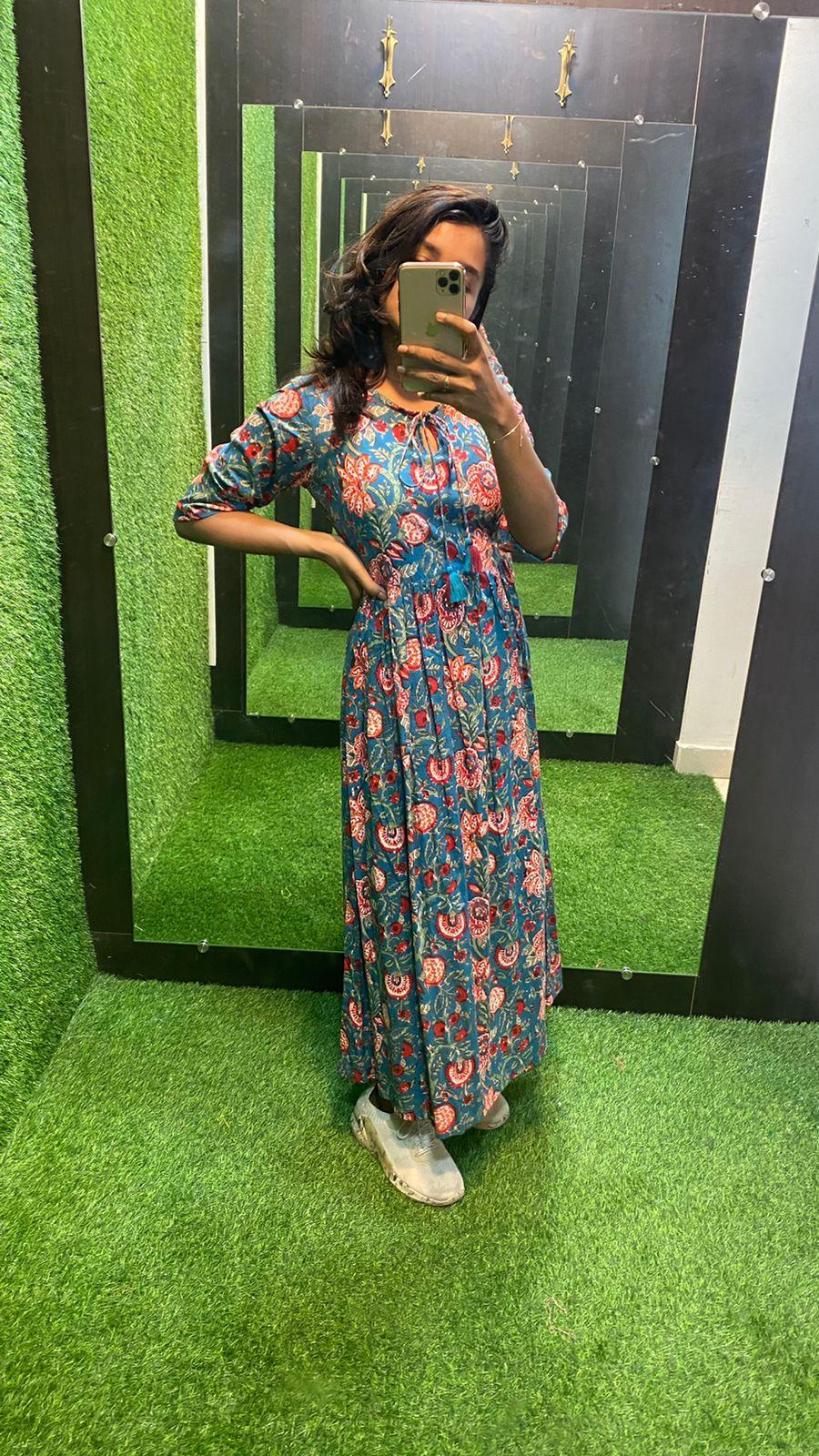 Blue and red Cotton printed kurti top - Threads