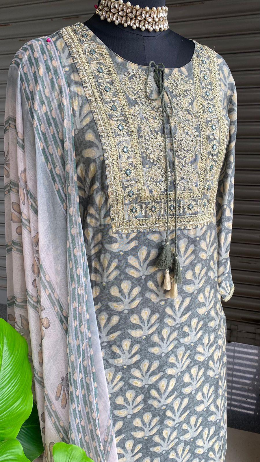 Grey Floral muslin hand worked embroidery 3 piece kurti set - Threads