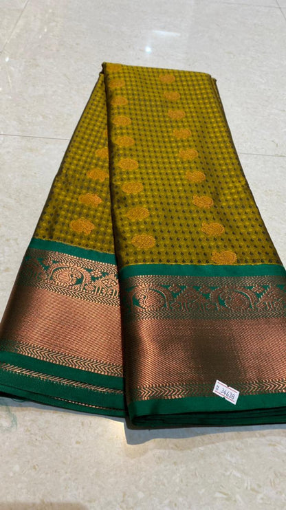 Mehandi green semi silk saree with blouse - Threads