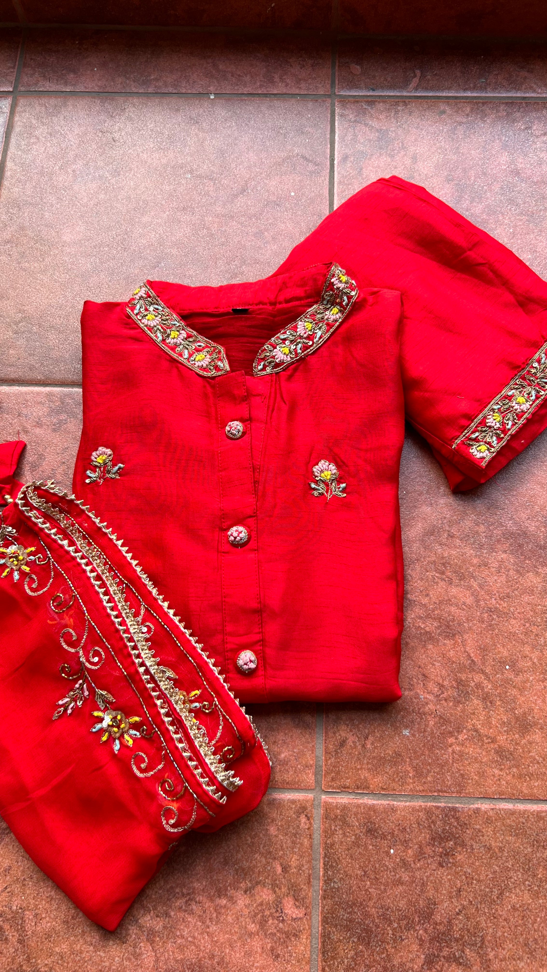 Red muslin silk embroidery hand worked 3 piece kurti set - Threads