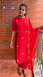 Red muslin silk embroidery hand worked 3 piece kurti set - Threads