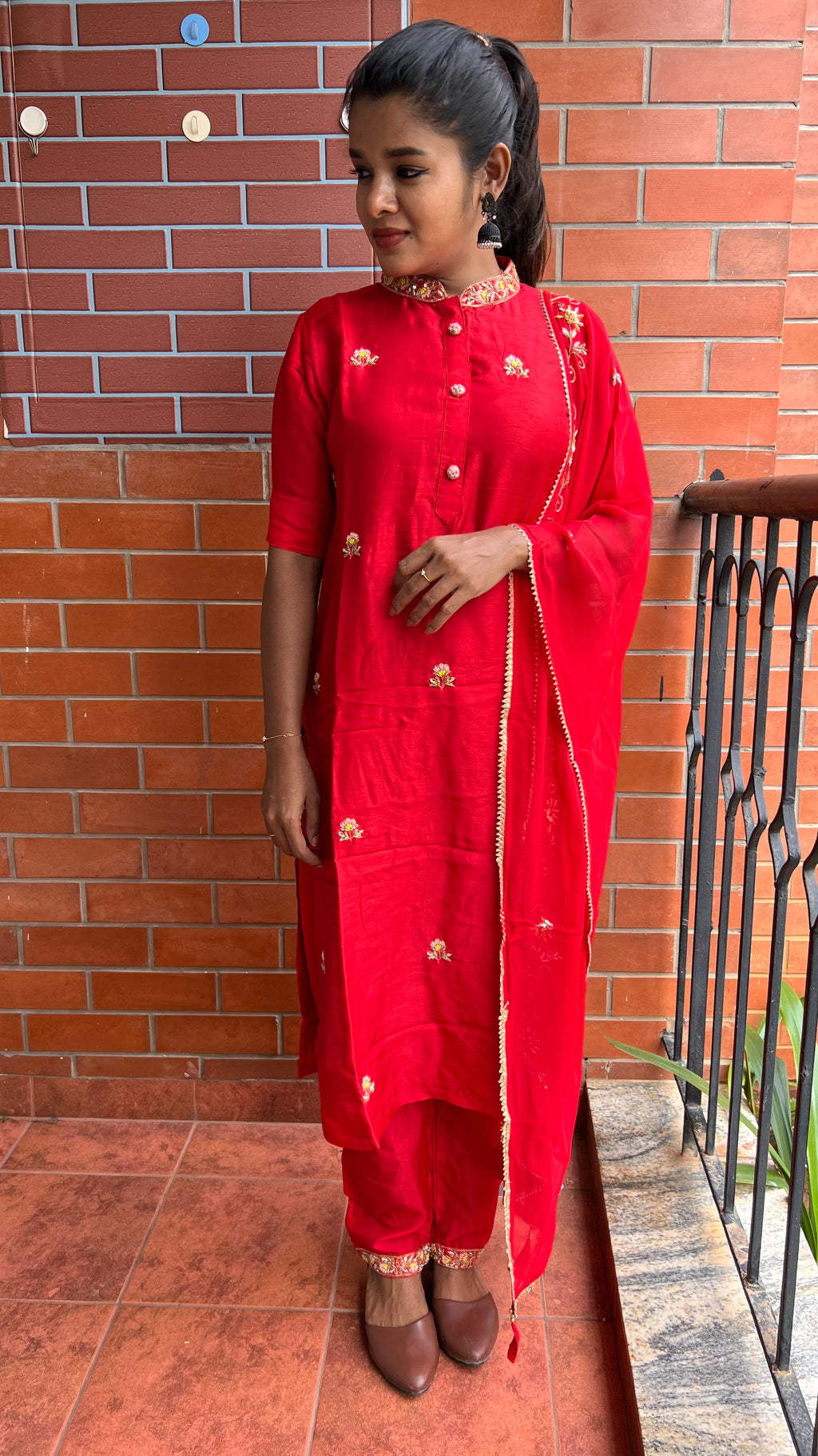 Red muslin silk embroidery hand worked 3 piece kurti set - Threads
