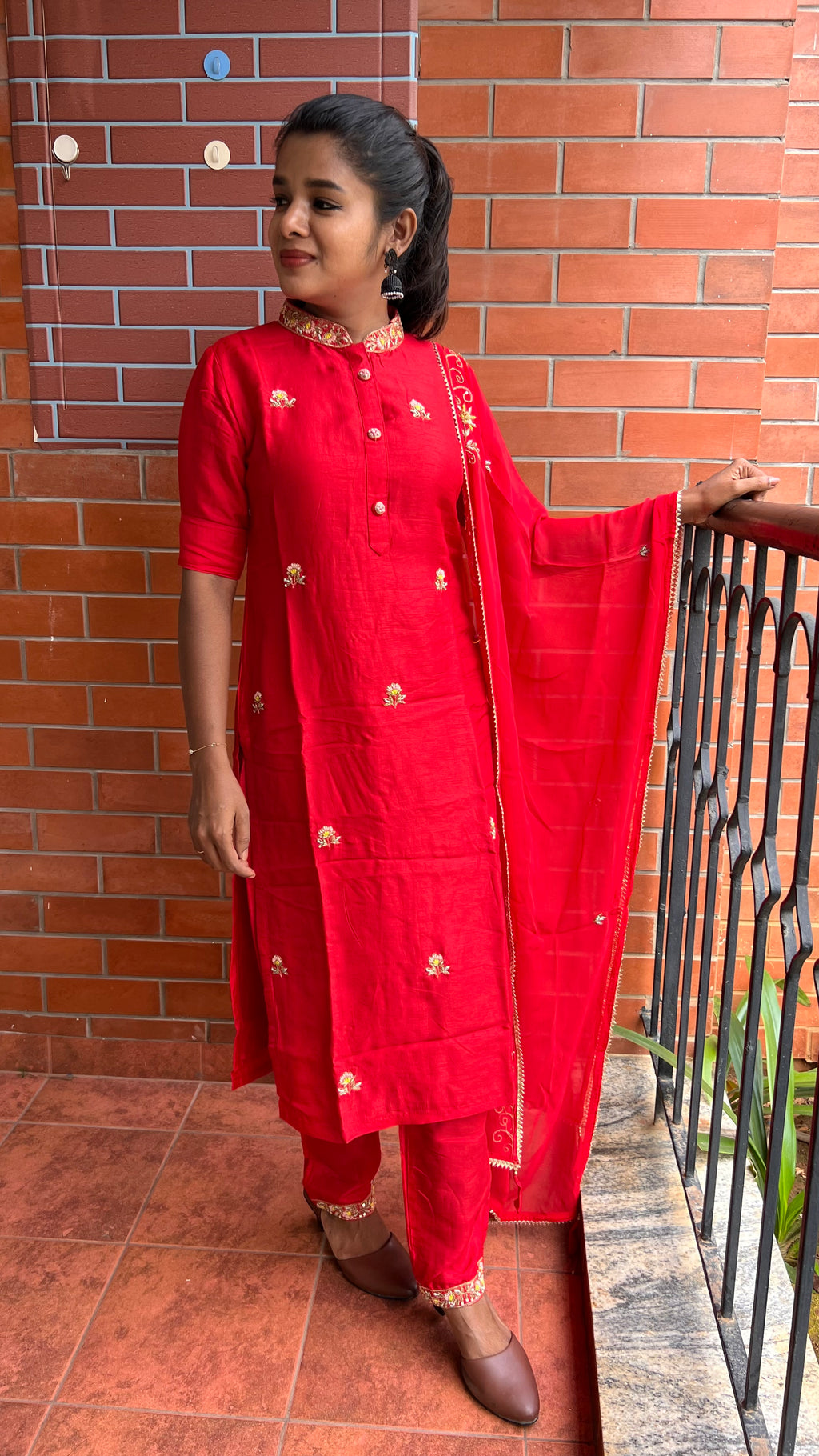 Red muslin silk embroidery hand worked 3 piece kurti set - Threads