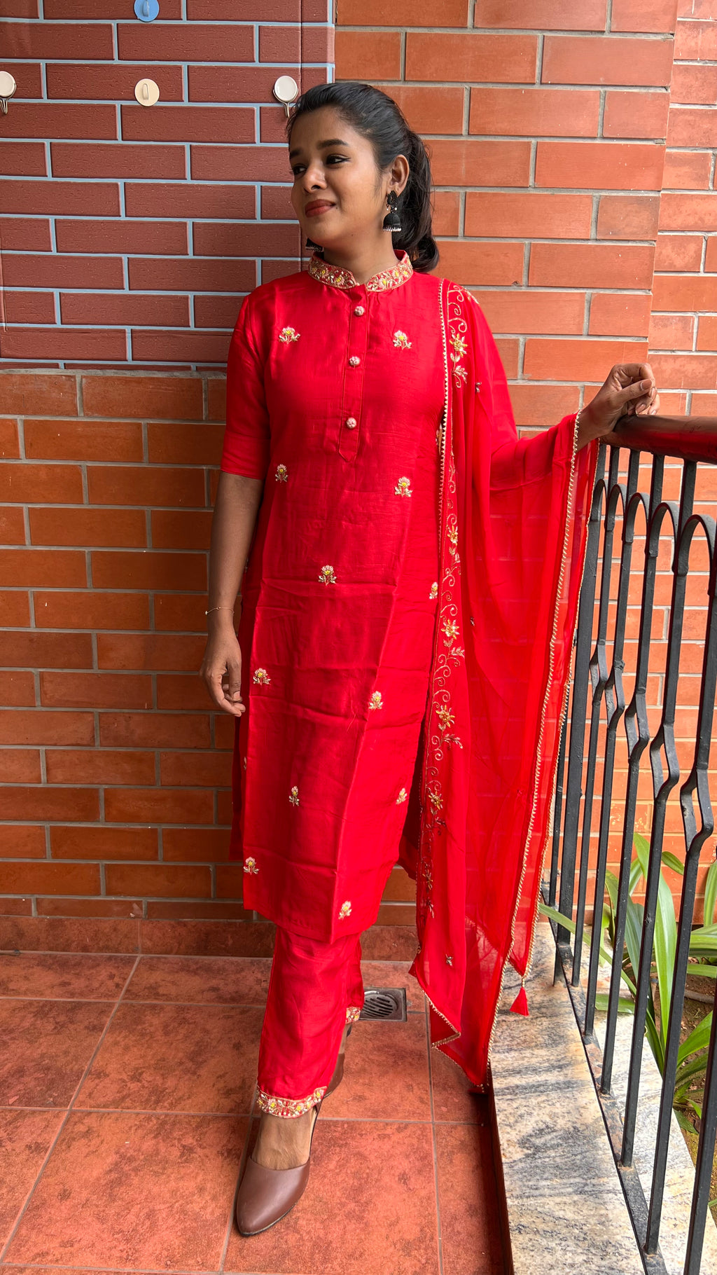 Red muslin silk embroidery hand worked 3 piece kurti set - Threads