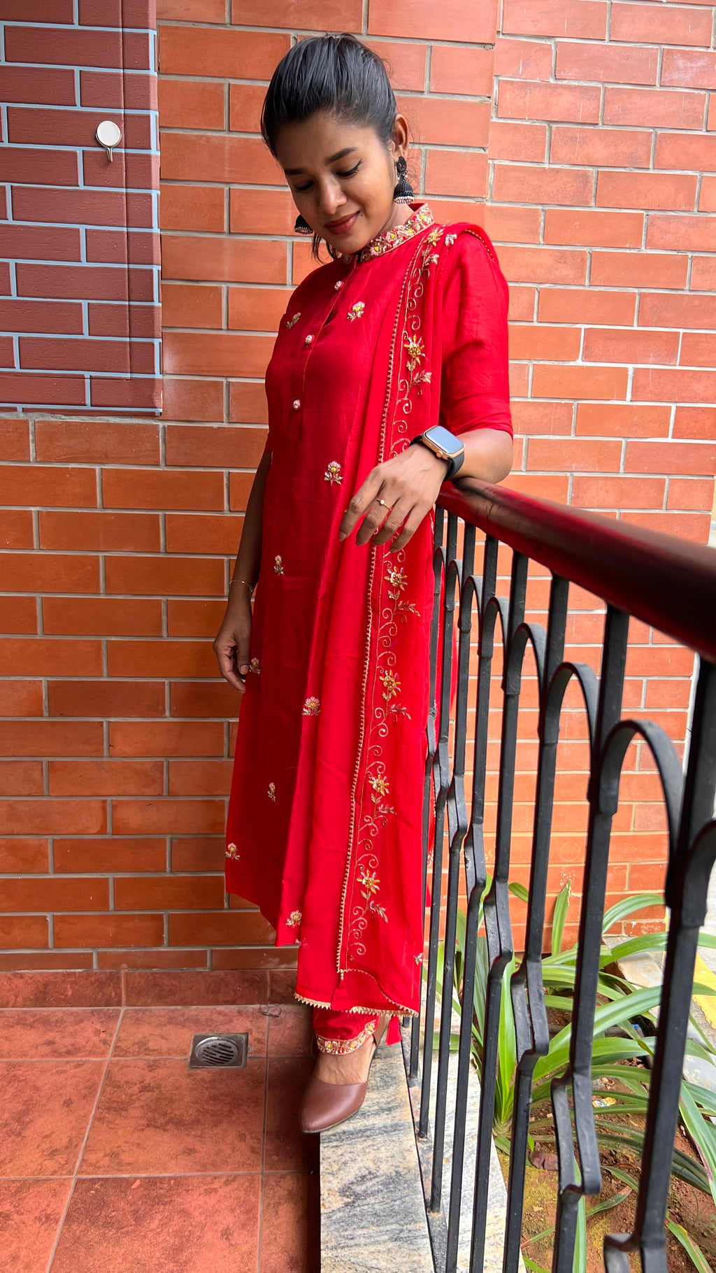 Red muslin silk embroidery hand worked 3 piece kurti set - Threads